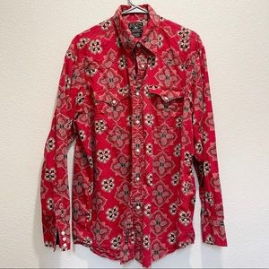 Red with lucky brand logo shirt